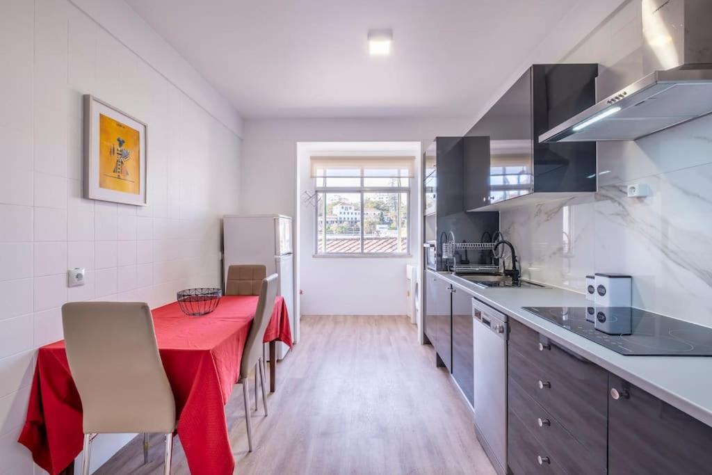 Lux City Center Apartment Funchal  Bagian luar foto